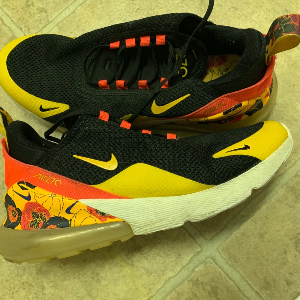 Nike AIR MAX